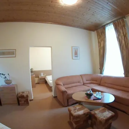 Manderlak Penzión pre hostí *