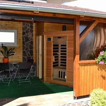 Manderlak Penzión pre hostí *