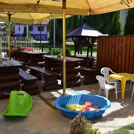 Manderlak * Bobrovec