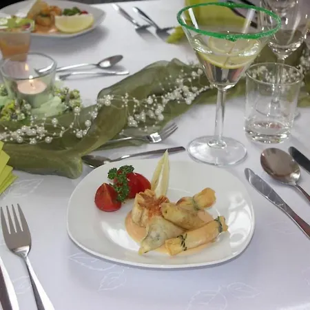 Konukevi Manderlak Bobrovec